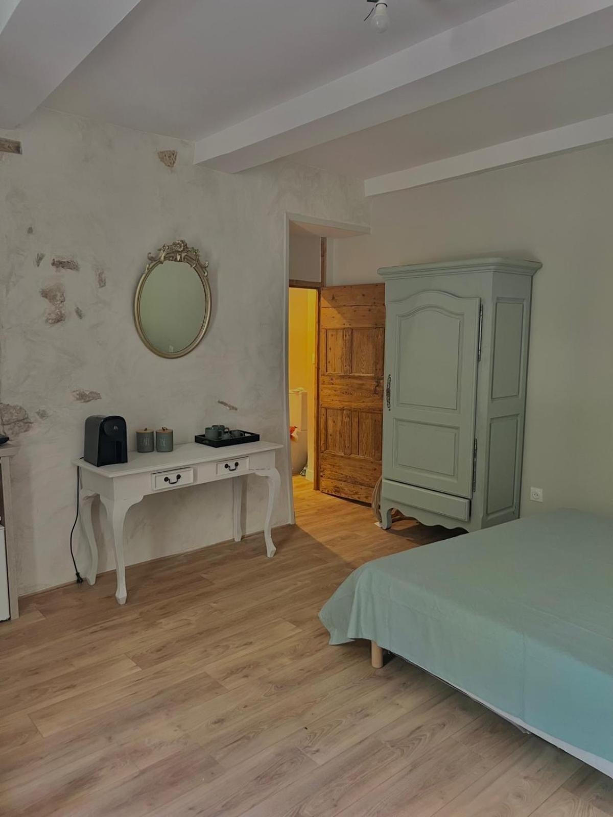 Maison 23 Coursan Bagian luar foto